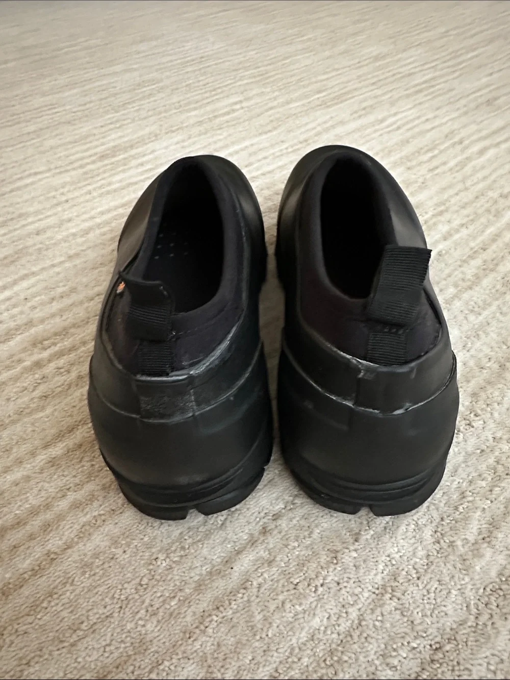 Like New: BOGS Men's Sauvie Slip On Boot Waterproof Black Size 9